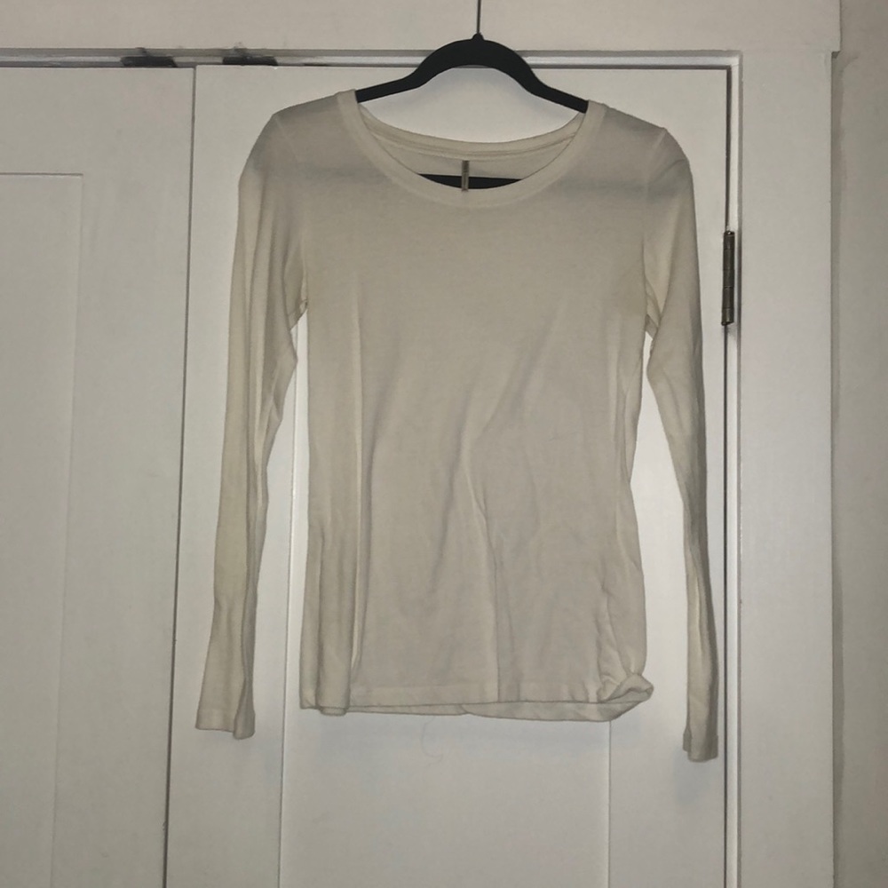 White long sleeve t-shirt
